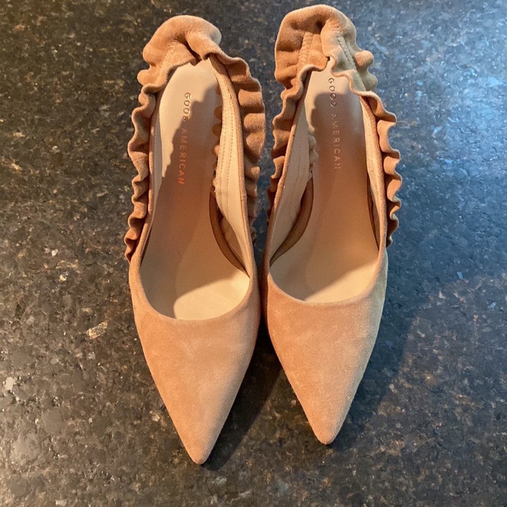 Good American Taupe Pumps Size 9